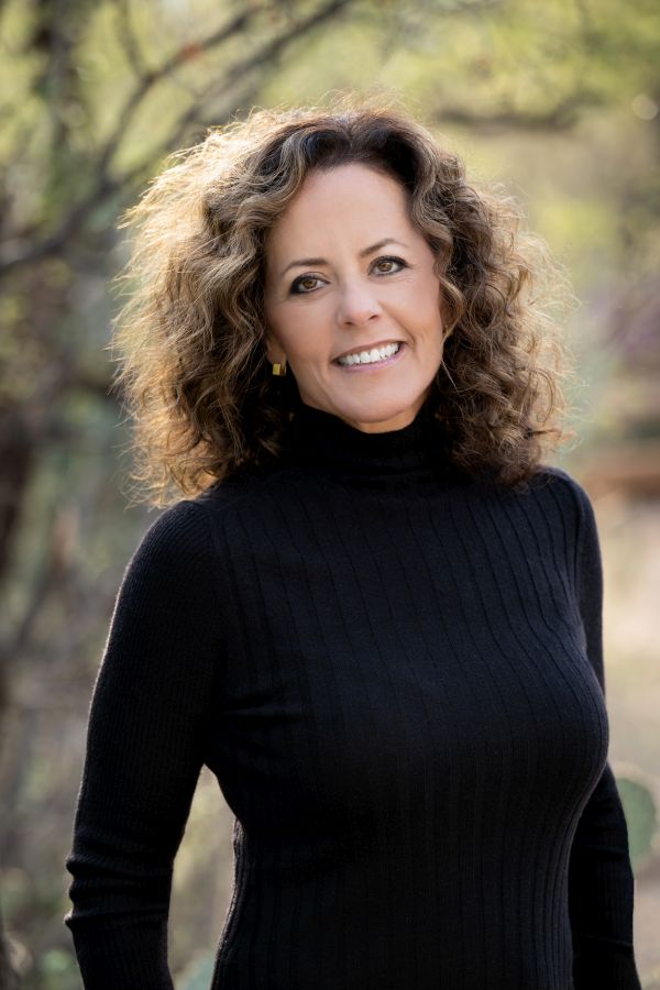 Stephanie Leach, painter